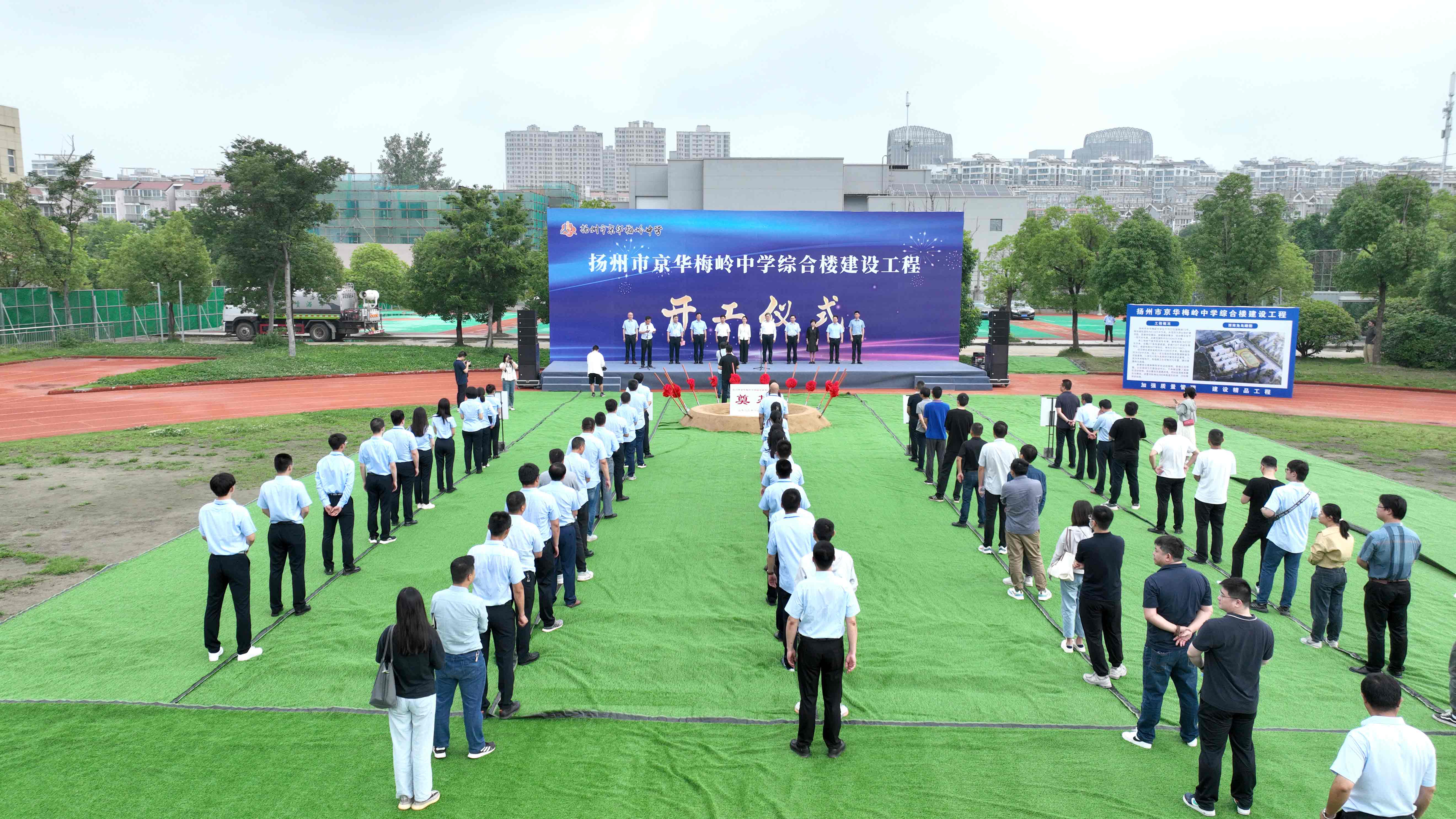 1687310158635603.jpg 70000.jpg