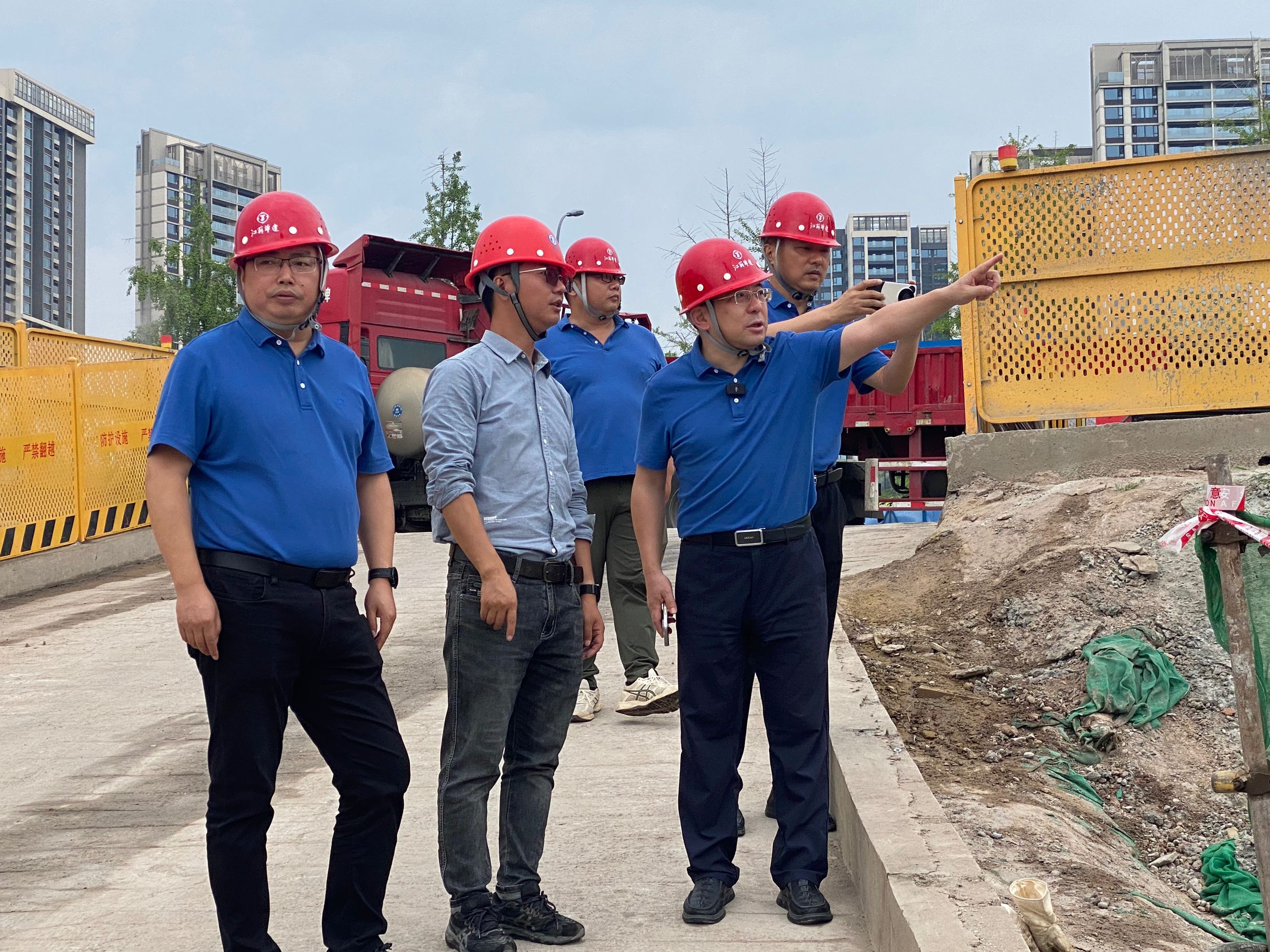 1726021137684046.jpg 05f3276602ce44f2e0ae9d459bf78a8.jpg